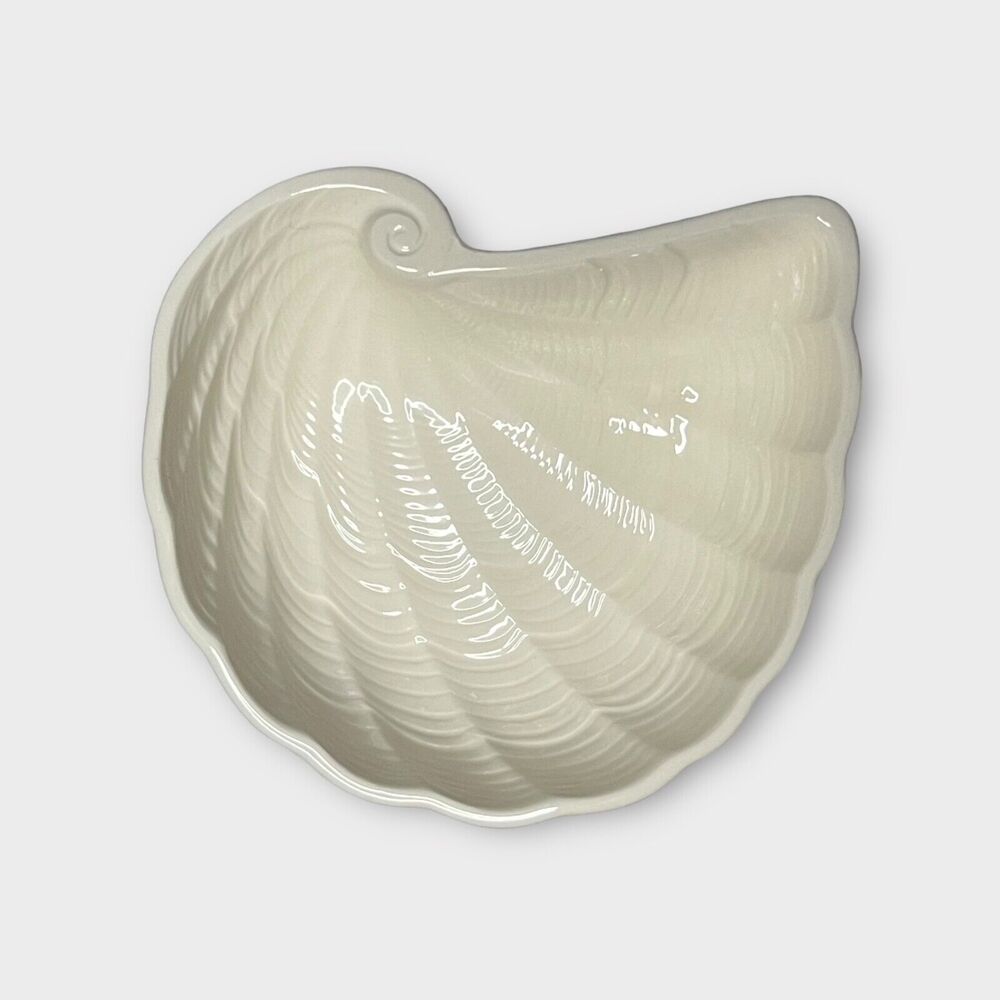 Shafford Original Vintage 1980s Off-White Ceramic Seashell Dish Made in Japan